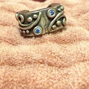 Silver Pandora clip with blue stones
